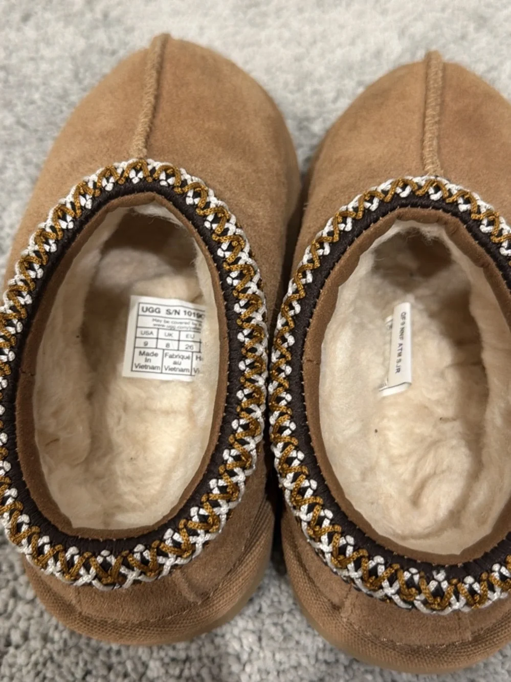 UGG easy slip